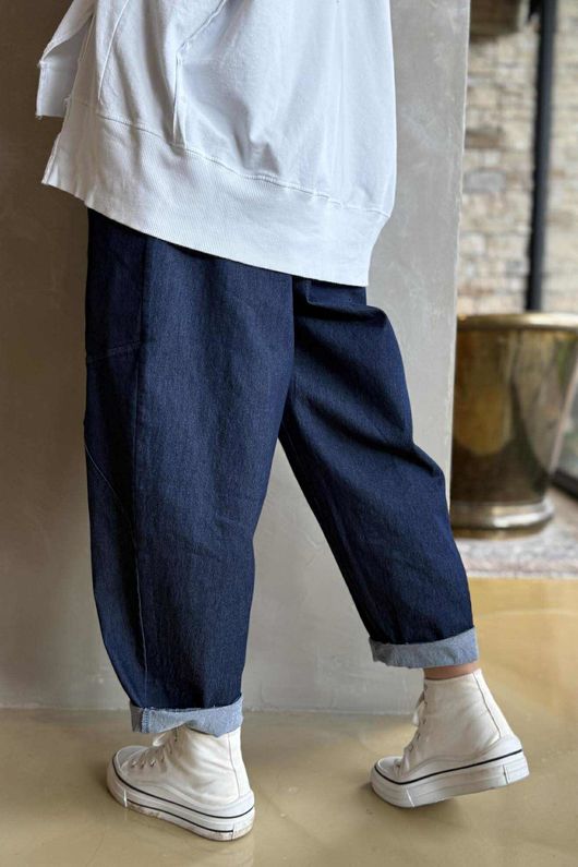 Juno Soft-Stretch Barrel Jean Dark Denim /50 =